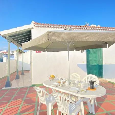 Chalet Con Terraza Soleada Ferienhaus *